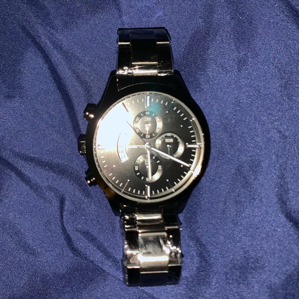 CLASSY BLACK WATCH